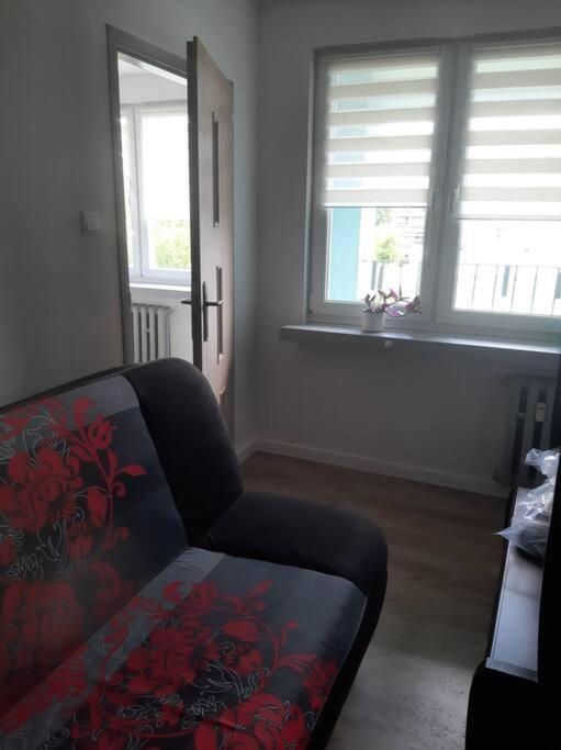 Apartament Komfortowy - W Pelni Wyposazony - Spaceapart Appartement Jelenia Góra Buitenkant foto